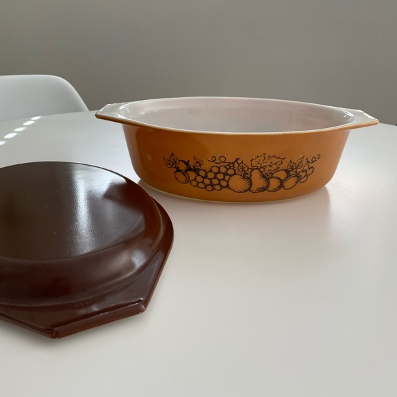 Pyrex Other - Vintage Pyrex “Old Orchard” casserole baking dish